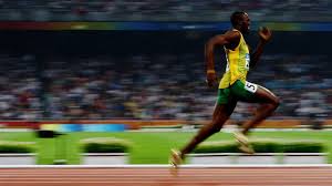 Bolt beveger seg fra å kjøre til fotball